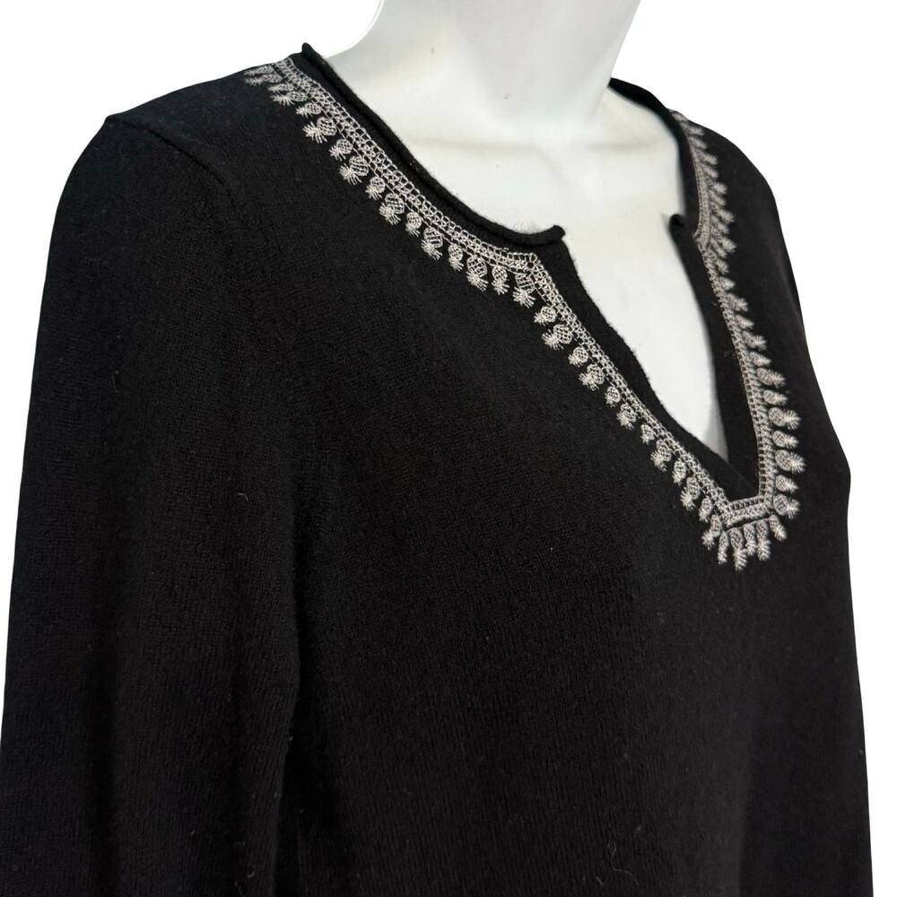 Tommy Bahama Black Cashmere White Pineapple Embroidered Tunic Sweater size XS - Picture 8 of 10